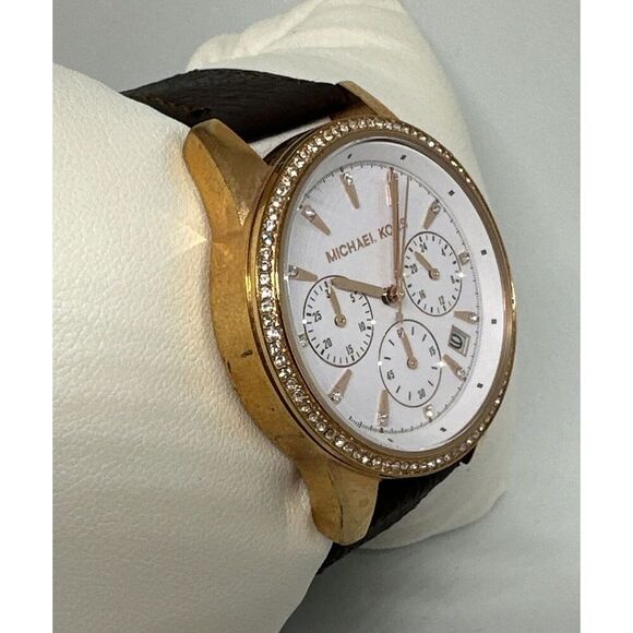 Michael Kors Ritz White Dial Two Tone Steel Strap Watch for  Michael Kors MK6324 Women\'s Black Leather Analog White Dial Quartz Watch HME6